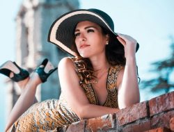 Accessories: The Style Boosters and Destroyers