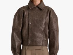 Effortless Cool: The Ultimate Leather Jacket Guide