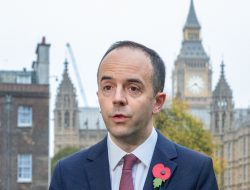 Streeting Out, Starmer’s Ally In as New Health Chief