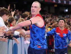 Dees Dream Big After Crushing Hawks