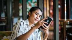 10 Hal yang Tidak Pernah Dibagikan Orang Bijak di Media Sosial, Berdasarkan Psikologi