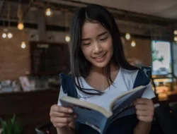 Jika Anda Masih Membaca Buku Fisik, Ini 5 Ciri Khas Menurut Psikologi