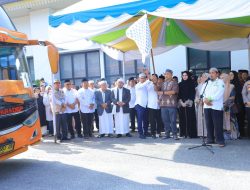 Pemkab Labura Lepas 118 Calon Jemaah Haji Kloter 13