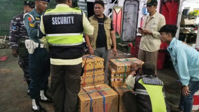 Karantina Jatim Gagalkan Pengiriman Ratusan Burung Tanpa Sertifikat