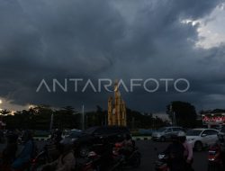 Cuaca Ekstrem di Jambi Barat: Waspadai Petir di Kerinci, Merangin, dan Bungo