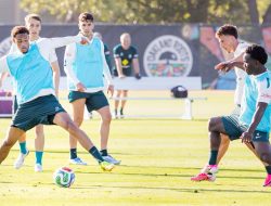 Young Socceroos Ready to Surprise Again: Veteran Striker