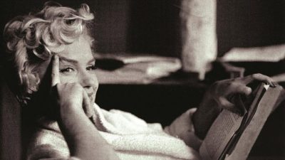 Marilyn Monroe fans flock for record 100th birthday tribute