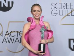 Emily Blunt’s Husband: Inside Her Aussie Life & Family