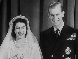 Queen Elizabeth’s Mother Favored English Aristocrat Over Prince Philip, Expert Says