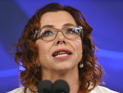 Minister Demands Fair Work Resolution