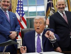 Aussie Aunt Baffled: Trump’s Brain Test Excuses