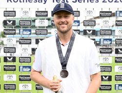 Ben Stokes applauds Ollie Robinson and Emilio Gay after NZ win