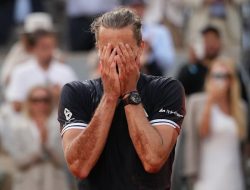 Zverev Ends Slam Struggle With French Open Triumph