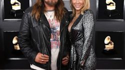 Billy Ray Cyrus spills secret text that sparked Elizabeth Hurley romance