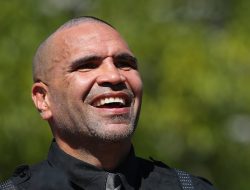 Mundine Proud to Be ‘the Man’ as PM Joins Blues Dinner
