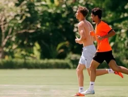 Latihan bareng di Bali, Dean Huijsen dan Kaya Symons jadi sorotan publik sepak bola Indonesia