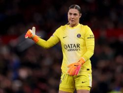 Mary Earps nears WSL return as former Lioness confirms PSG departure