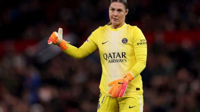 Mary Earps nears WSL return as former Lioness confirms PSG departure
