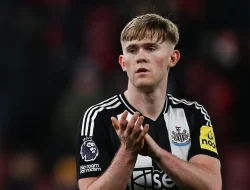 Lewis Hall Kecewa, Manchester United dan Chelsea Incar Kepindahannya