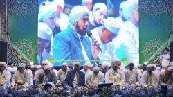 Metatu Bersholawat HUT ke-11 PT MNJ, Puluhan Ribu Jamaah Doakan Kedamaian Dunia