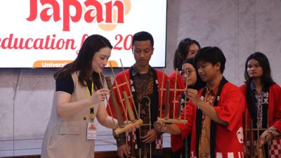 Mahasiswa Unitomo Kini Berpeluang Kuliah dan Berkarier di Jepang