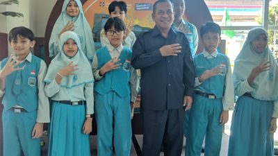 Banggakan Sekolah, Delapan Siswa SD Mudipat Pucang Raih Skor Maksimal TKA