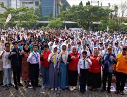 Unitomo dan PMI Surabaya Cetak Generasi Tangguh Lewat Latihan Gabungan PMR