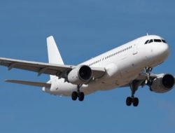 Qantas Flight to Perth Diverts to Mining Town After Fuel Stop Triggered by Strong Headwinds
