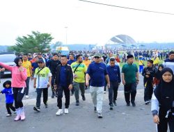 Semarak HUT Ke-18 Labura, Masyarakat Antusias Ikuti Senam Sehat dan Jalan Santai