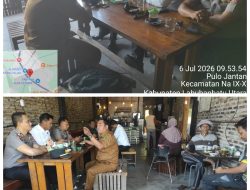 Kapolsek Na IX-X Perkuat Sinergi dengan Warga Lewat Coffee Morning Kamtibmas di Kampung Pajak