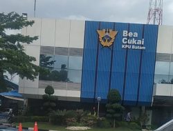 Kapal Bermuatan 200 Ton Sembako Diduga Milik JT Ditangkap Bea Cukai Batam di Perairan Jembatan 4 Barelang