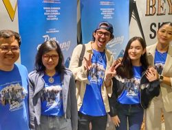 Kisah Cinta Beda Kasta ‘Dan Bandung’ Curi Perhatian Penonton di Surabaya