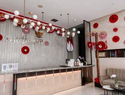 Midtown Hotel Surabaya Hadirkan Sensasi Kemerdekaan Lewat Promo “Panjat Pinang”