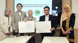 ARC USK dan ParagonCorp Sulap Nilam Aceh Jadi Bahan Baku Kosmetika Bernilai Tinggi
