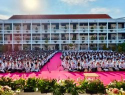 Dari 30 Provinsi, 2.270 Mahasiswa Baru Memulai Perjalanan Akademik di PENS