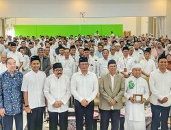 FEB UNAIR Rayakan Dies Natalis ke-65, Ustaz Das’ad Latif Ajak Civitas Bangun Integritas