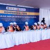 Bea Cukai Tanjung Perak Temukan 413 Ton Beras dan Garam dalam 15 Kontainer