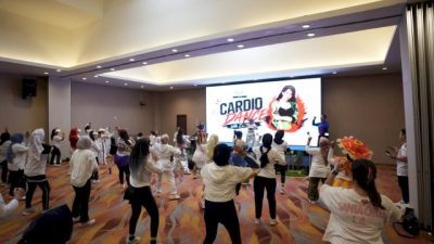 Olahraga Sekaligus Seru-seruan, Hotel Neo+ Waru Sidoarjo Gelar Cardio Dance