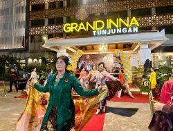 Grand Inna Tunjungan Surabaya Gelar Fashion Show Batik dan Bazar UMKM
