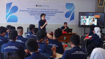 Siapkan Generasi Melek Digital, PT BIMA Gelar Pelatihan Kreatif ke Siswa SMKN 5 Surabaya