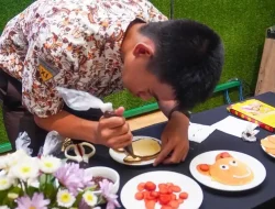 Mercure Surabaya Grand Mirama Ajak Siswa SMALB Kenalkan Batik Lewat Cara yang Tak Biasa