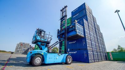 TTL Elektrifikasi Peralatan Operasional, Empty Container Handler Elektrik Mulai Beroperasi